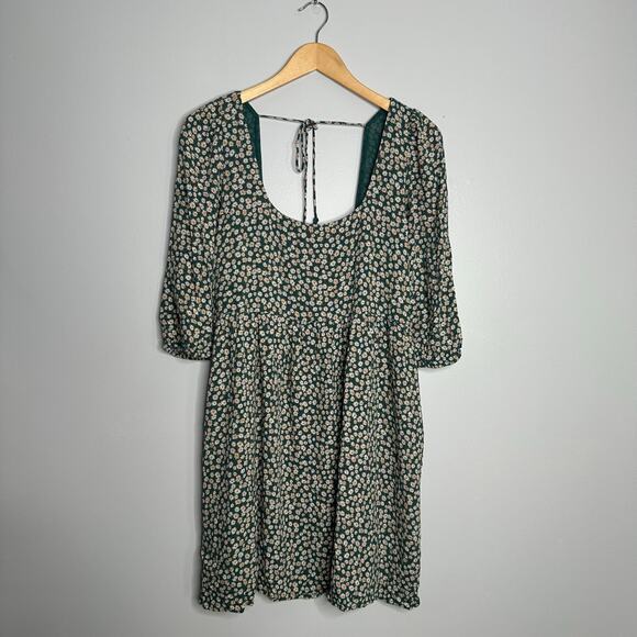 American Eagle Women’s Green Square Neck Daisy Mini Scoop Back 3/4 Sleeve Dress - Picture 1 of 10